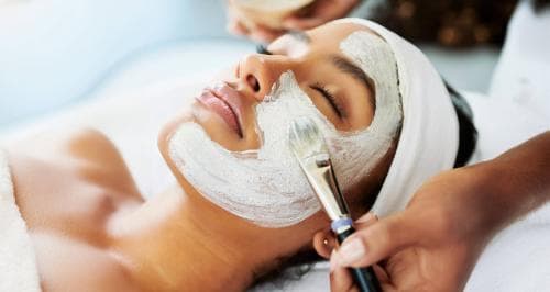 Spa-Auszeit mit Gesichtsbehandlung und Massage
