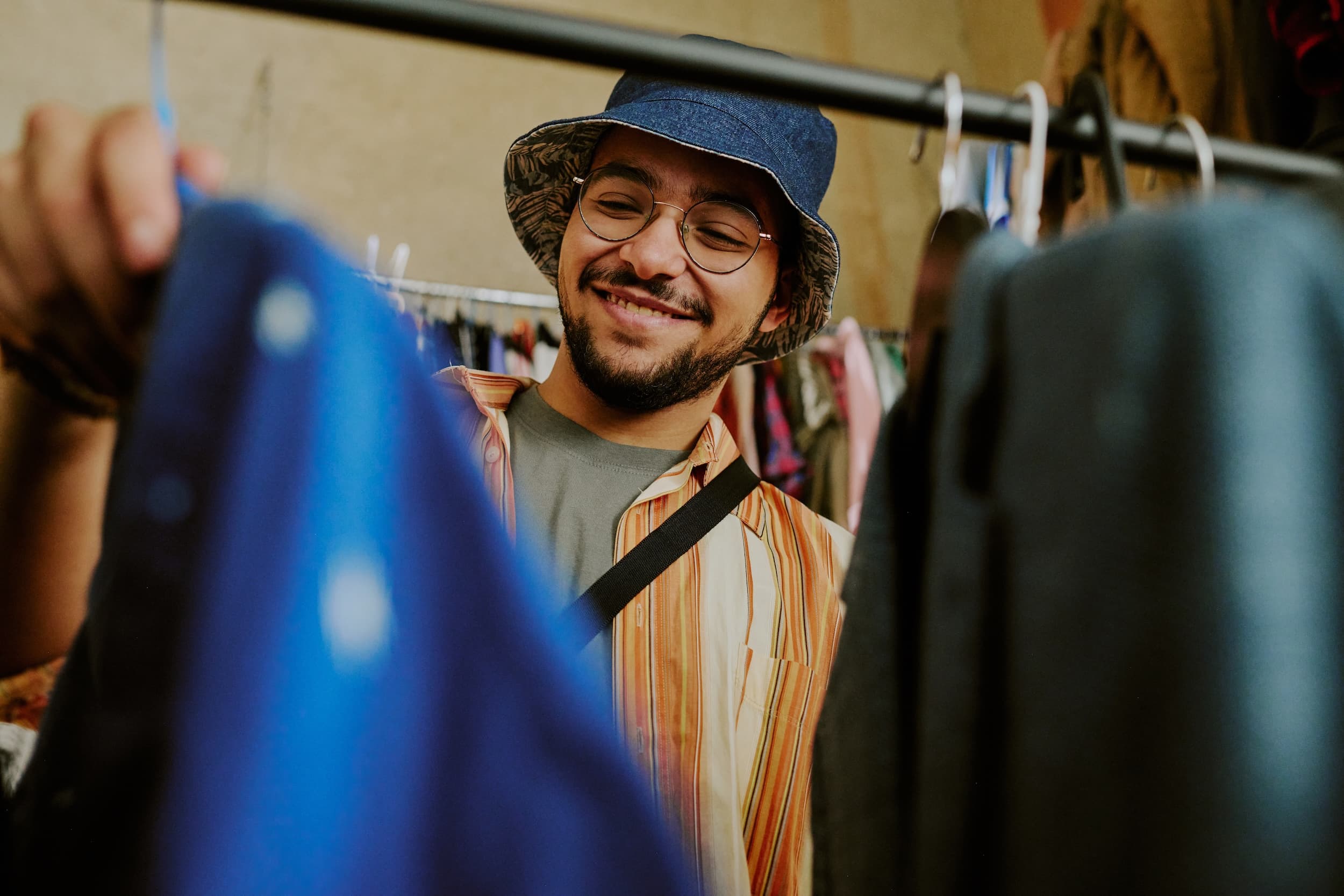 A visit to a second-hand shop or flea market is not only easy on the wallet, you can also often find unique items.