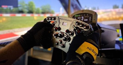 Fahrerlebnis im Rennsimulator von Nürburgring eSports